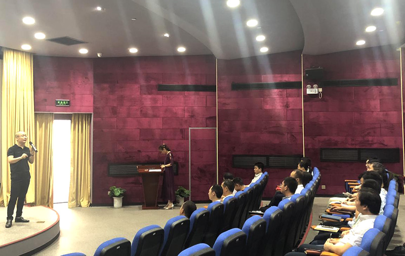 爱游戏官网公司召开安全生产管理会议