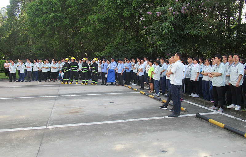 提高全员消防素质、全力保障安全生产—爱游戏官网公司坂田工厂开展消防演练活动